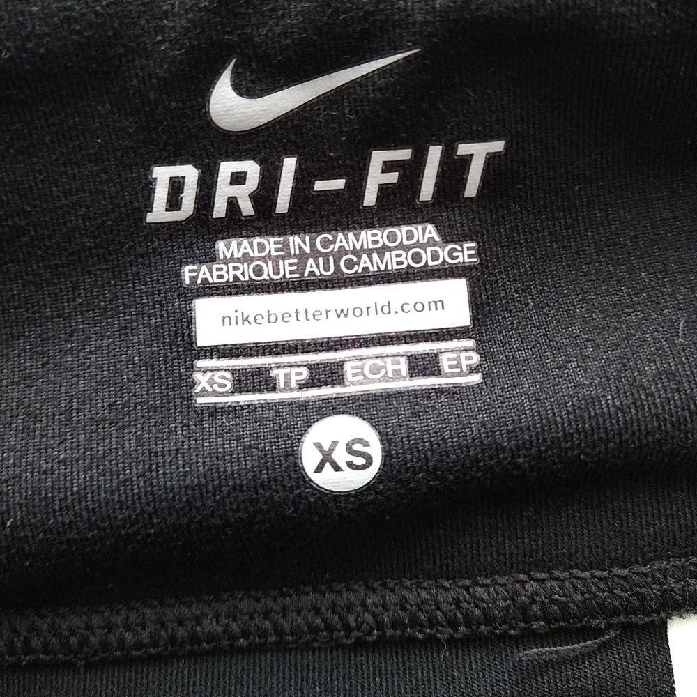 Nike dri fit capri